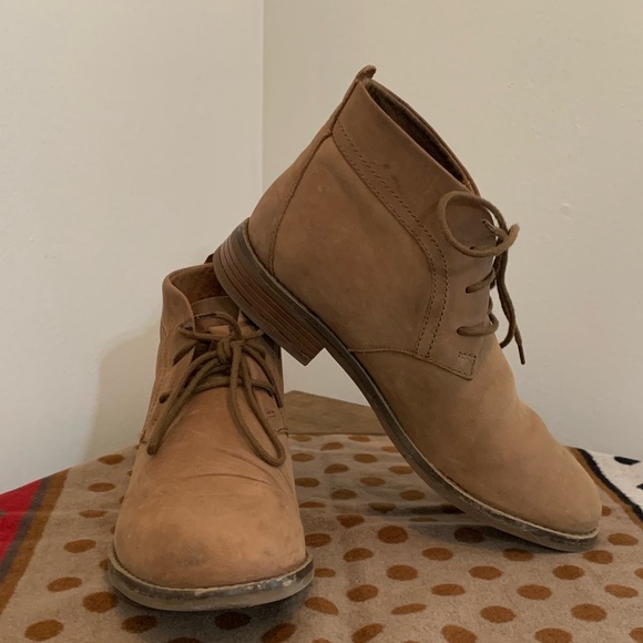 Clarks Shoes - Clarks Camzin Grace Ankle Boot / Chukka Boot
